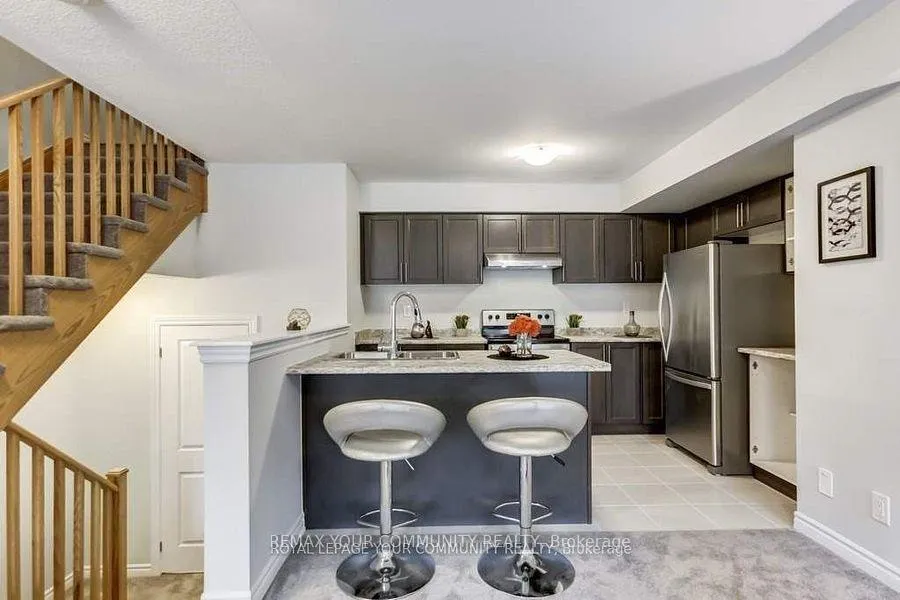 Photo 17 of 49 Porcelain Way, Whitby, Rolling Acres — HOMEH