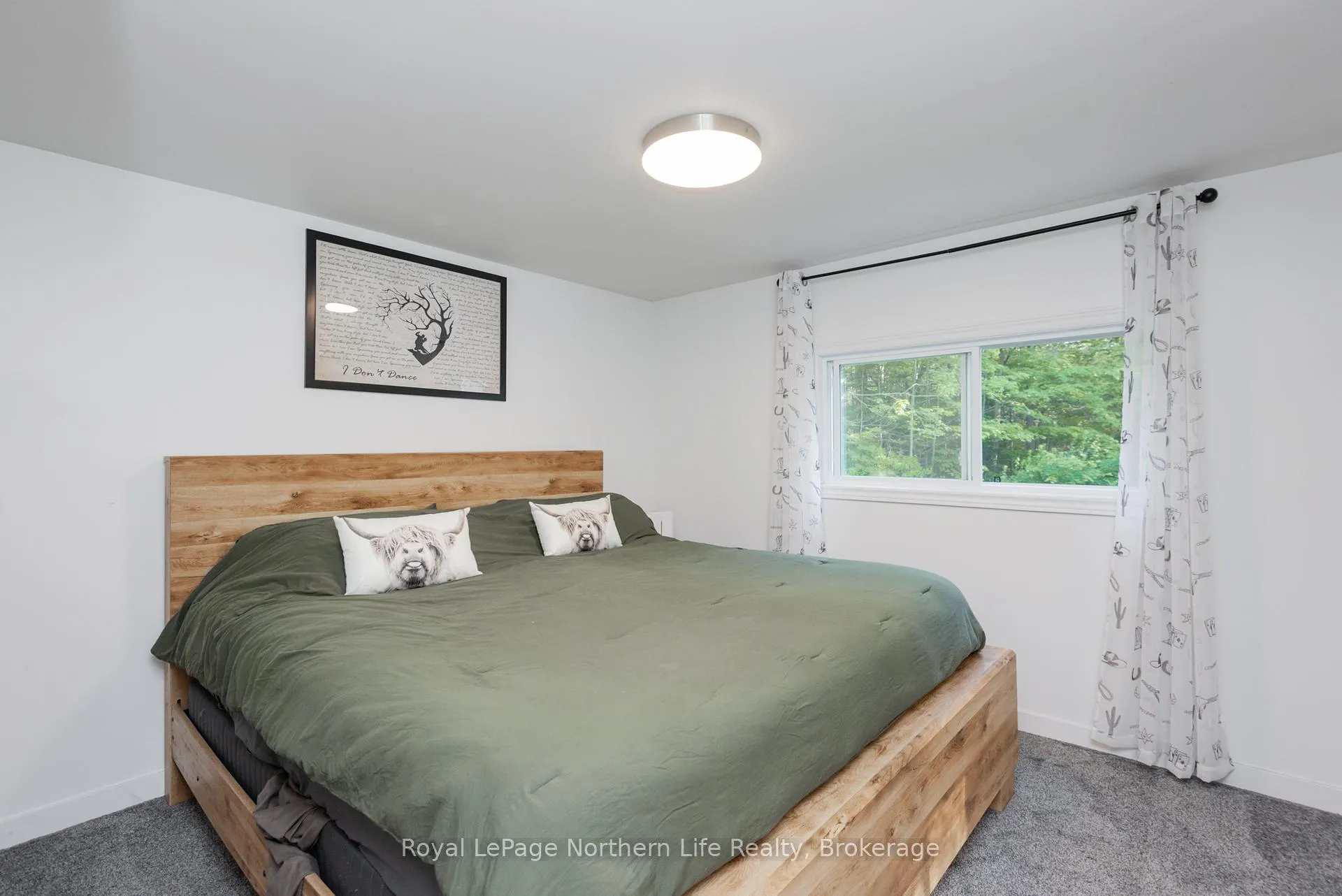 Photo 15 of 1601 Memorial Park Drive, Chisholm — HOMEH