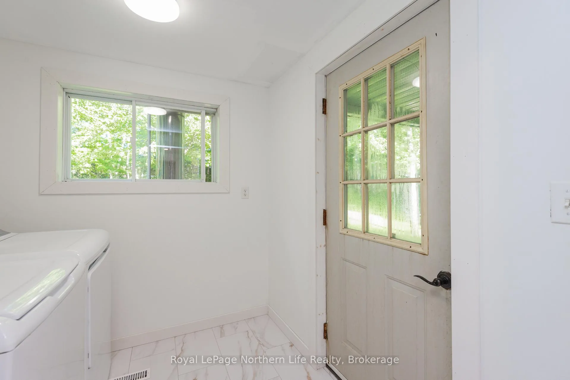 Photo 25 of 1601 Memorial Park Drive, Chisholm — HOMEH