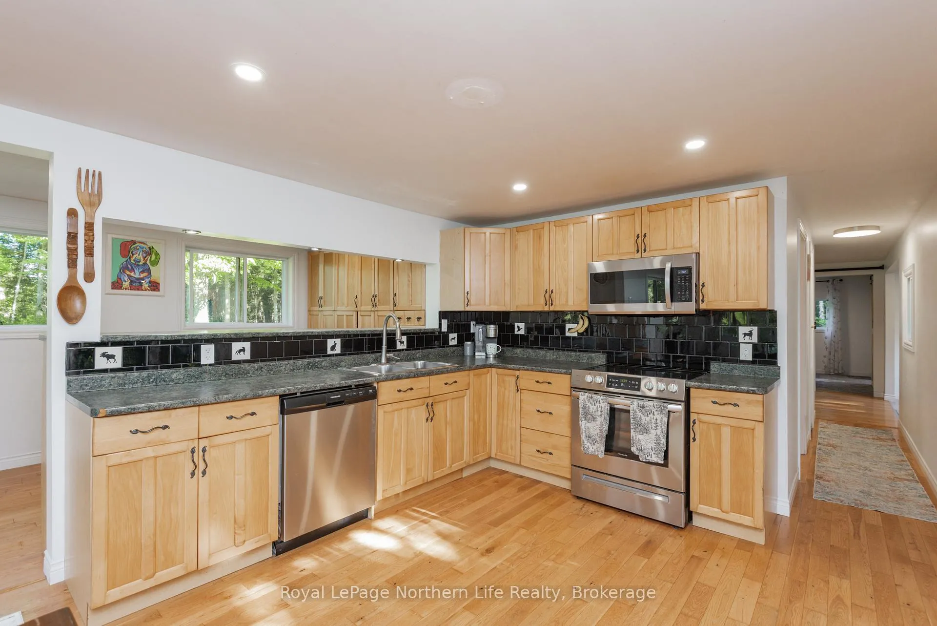 Photo 27 of 1601 Memorial Park Drive, Chisholm — HOMEH