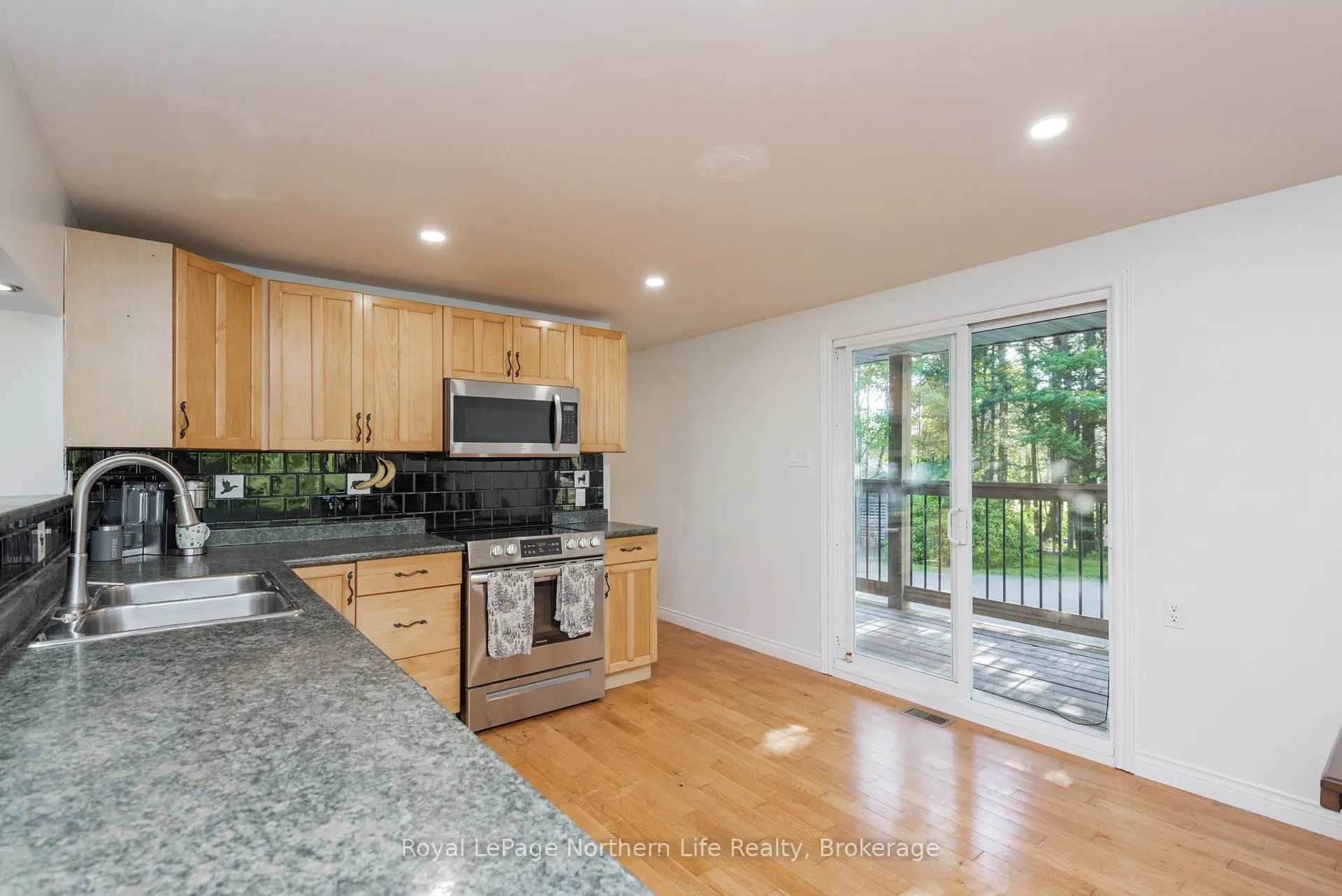 Photo 29 of 1601 Memorial Park Drive, Chisholm — HOMEH