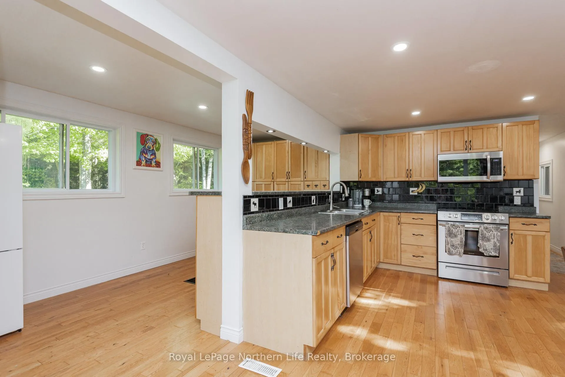Photo 34 of 1601 Memorial Park Drive, Chisholm — HOMEH