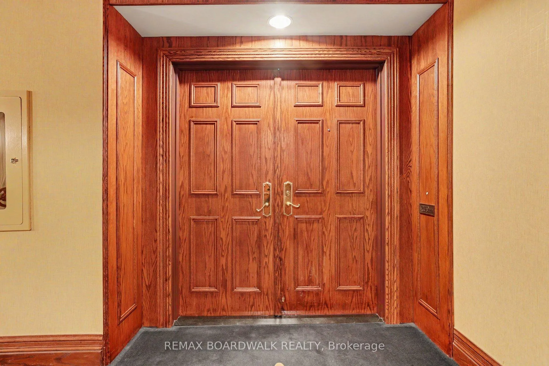 Photo 3 of Unit 2201, 1480 Riverside Drive, Ottawa, Riverview Park — HOMEH