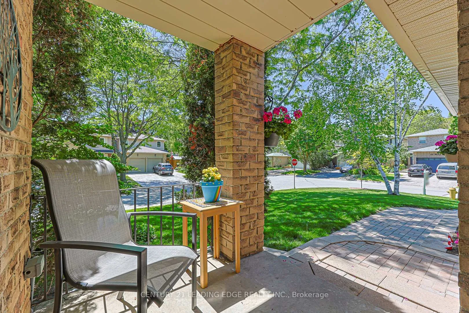 Photo 2 of 43 Bishop Crescent, Markham, Markham Village — HOMEH