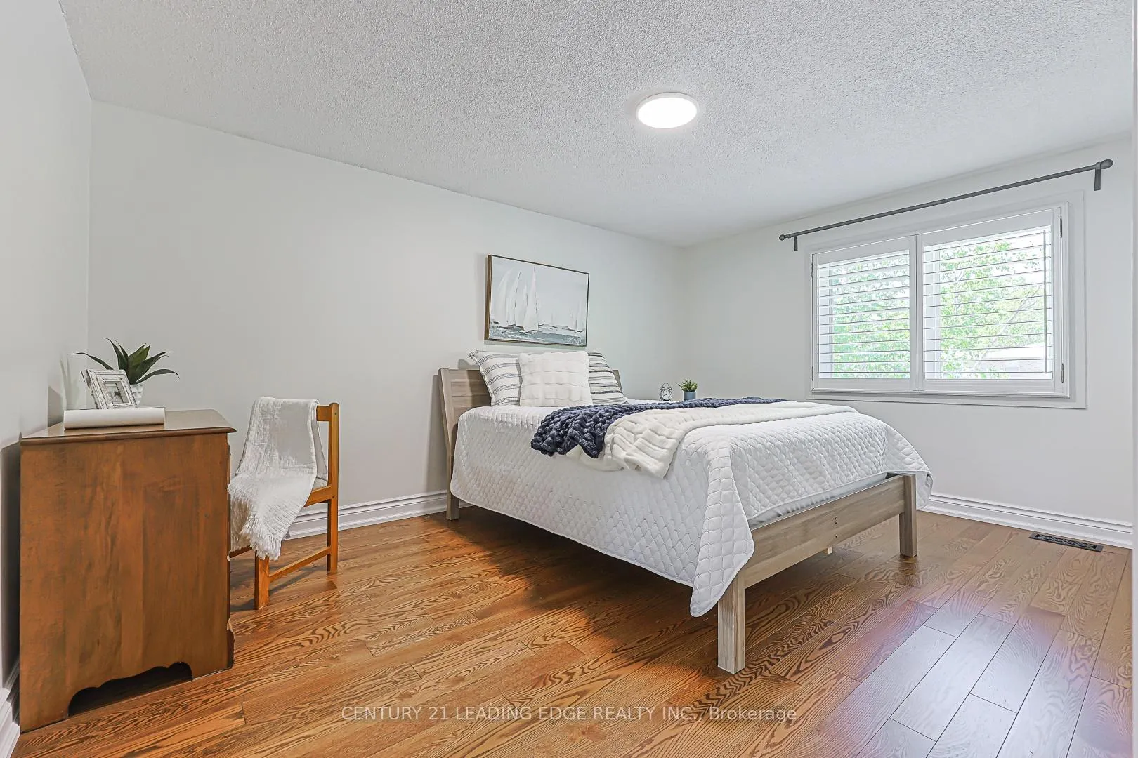Photo 18 of 43 Bishop Crescent, Markham, Markham Village — HOMEH