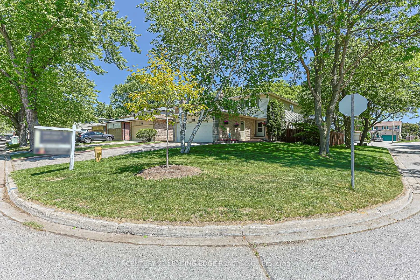 Photo 28 of 43 Bishop Crescent, Markham, Markham Village — HOMEH