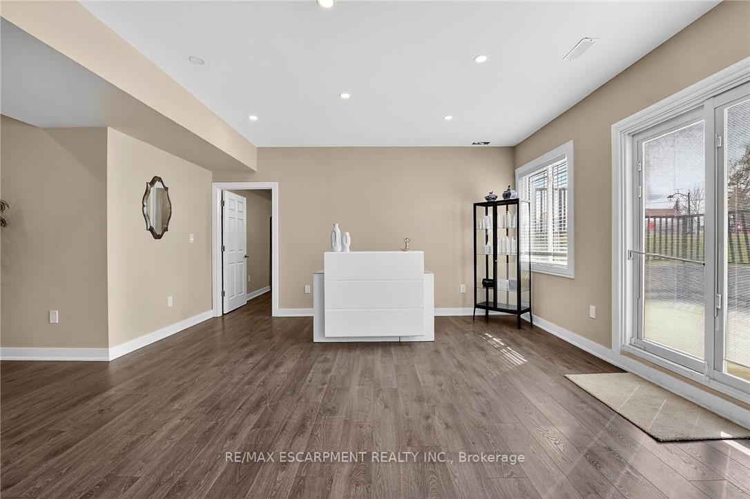 Photo 38 of 5499 Attema Crescent, West Lincoln, Bismark/Wellandport — HOMEH