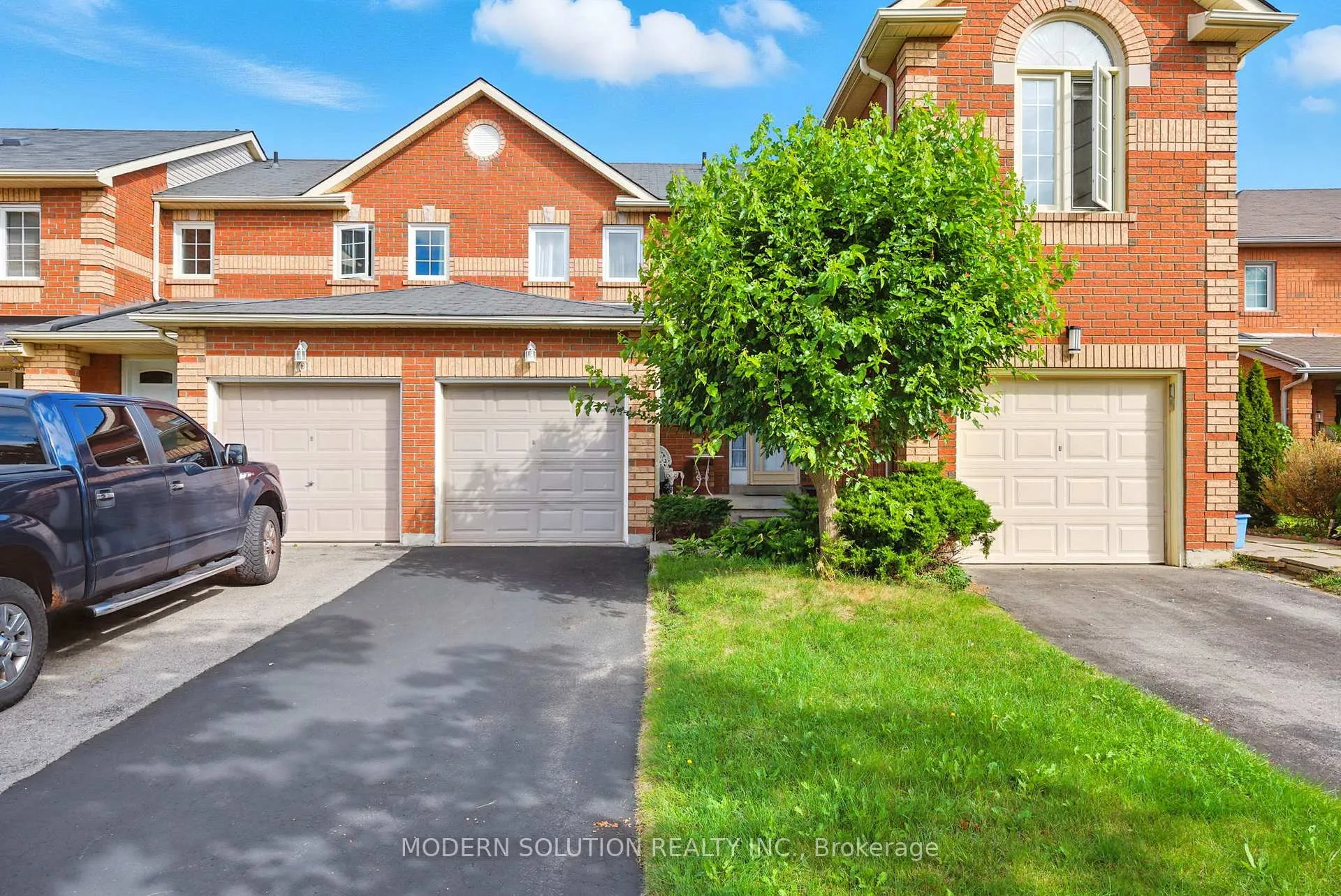 Photo 1 of 99 Creekwood Crescent, Whitby, Rolling Acres — HOMEH