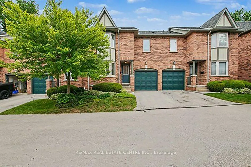 Photo 3 of Unit 10, 76 River Drive, Halton Hills, Georgetown — HOMEH
