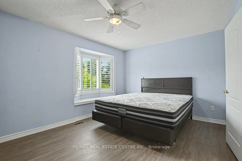 Photo 23 of Unit 10, 76 River Drive, Halton Hills, Georgetown — HOMEH