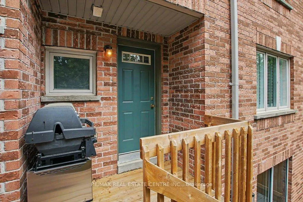 Photo 33 of Unit 10, 76 River Drive, Halton Hills, Georgetown — HOMEH