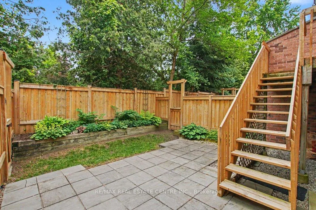 Photo 35 of Unit 10, 76 River Drive, Halton Hills, Georgetown — HOMEH