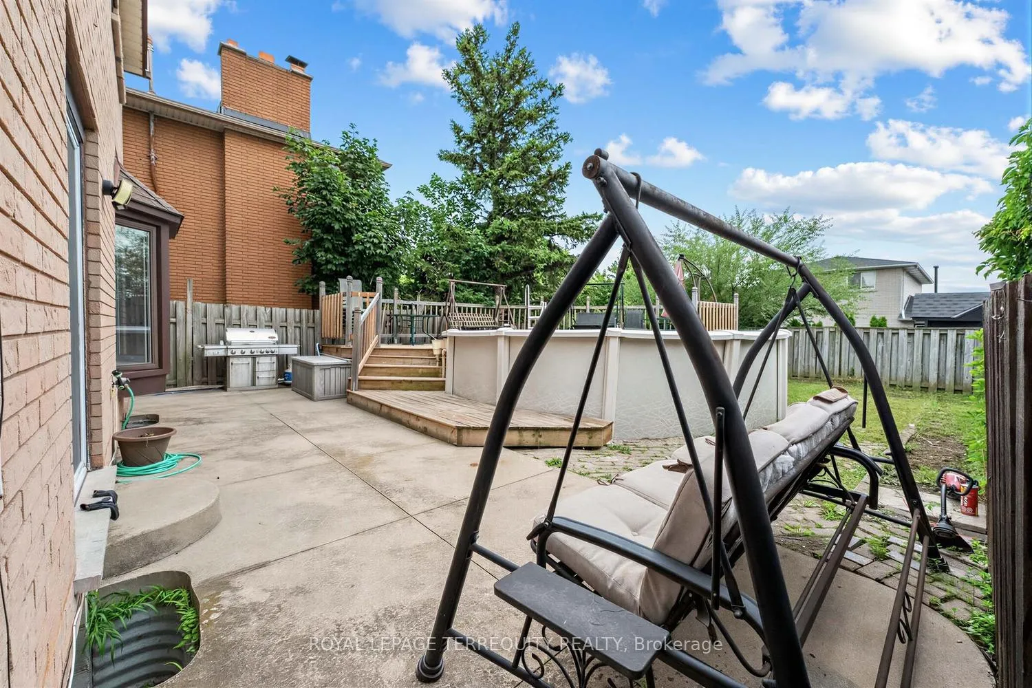 Photo 24 of 746 Limeridge Road E, Hamilton, Lawfield — HOMEH