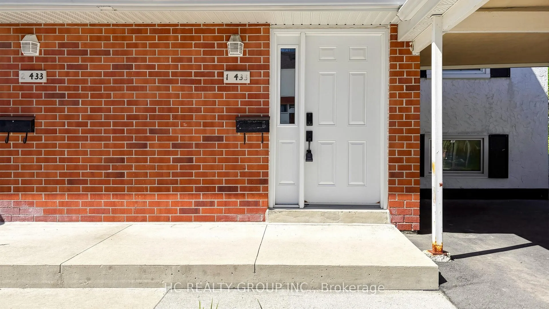 Photo 4 of Unit 1, 433 Keats Way, Waterloo, Beechwood West — HOMEH