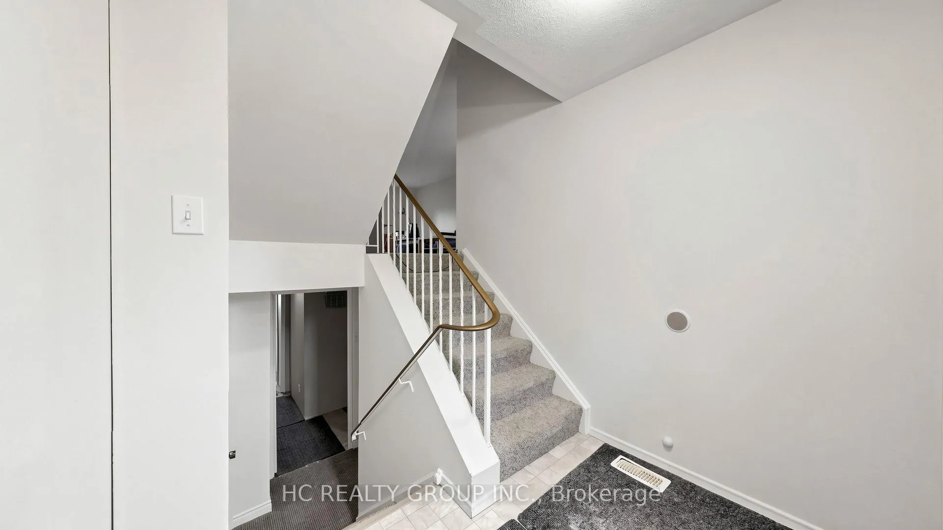 Photo 23 of Unit 1, 433 Keats Way, Waterloo, Beechwood West — HOMEH