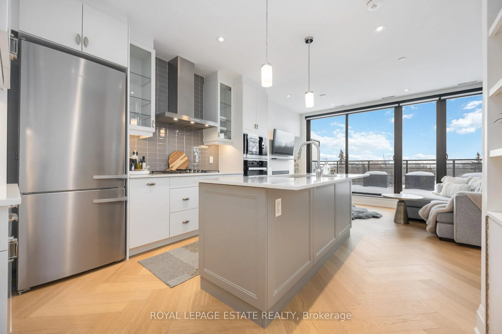 Photo 9 of Unit 515, 365 Beech Avenue, Toronto, The Beaches — HOMEH