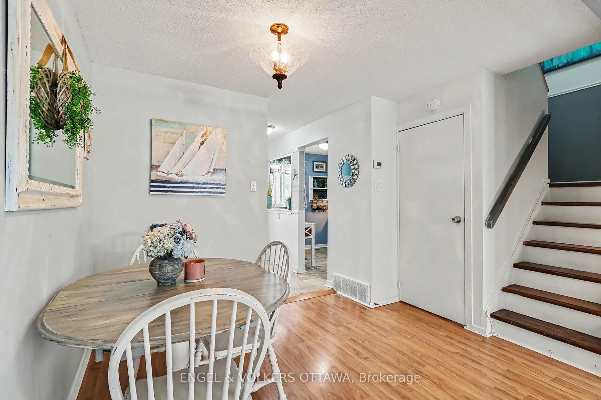 Photo 11 of Unit 87, 7882 Jeanne D'arc Boulevard, Ottawa, Convent Glen North — HOMEH
