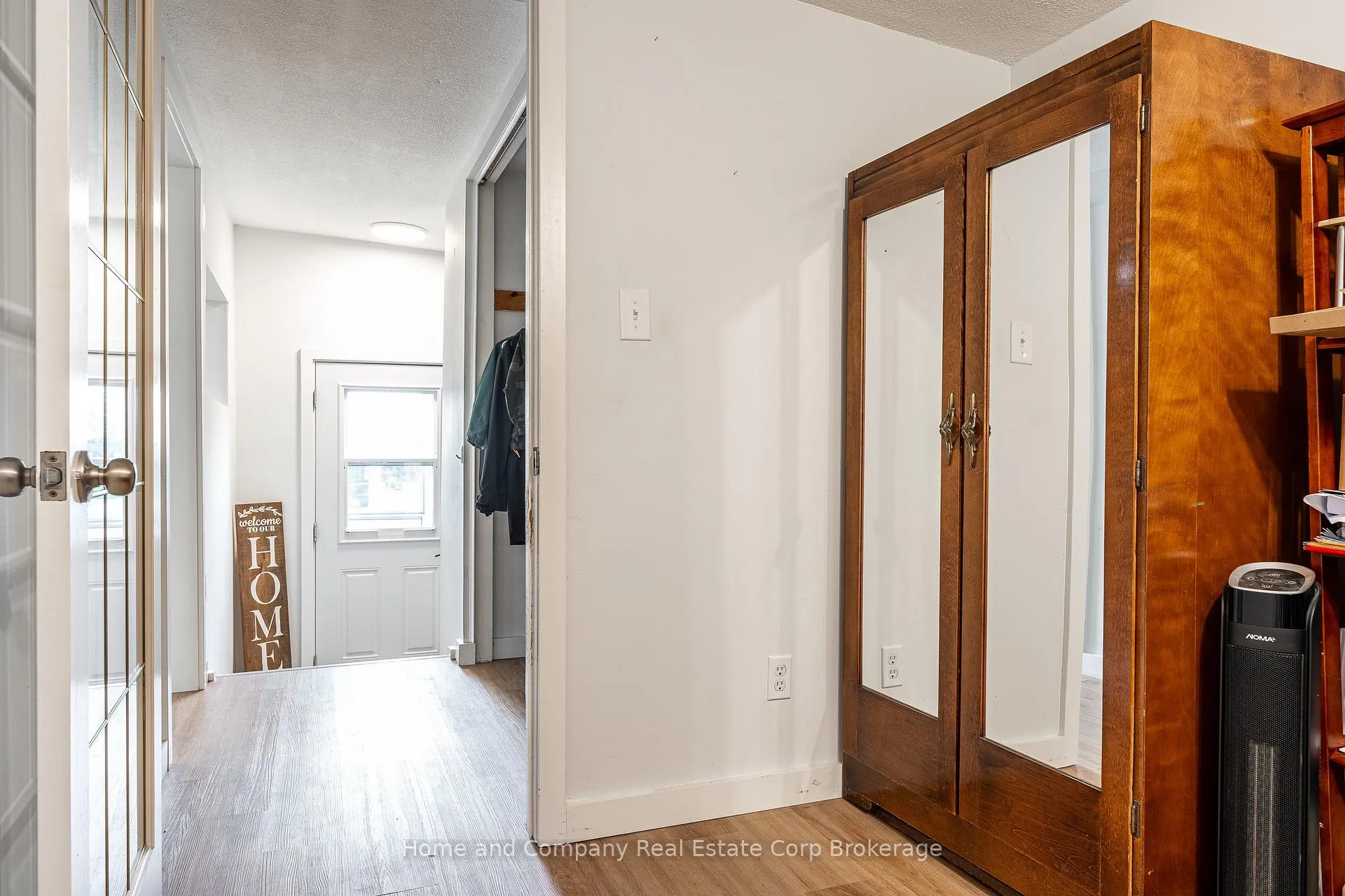 Photo 6 of 154 Maple Street, Perth East, Crystal Lake — HOMEH