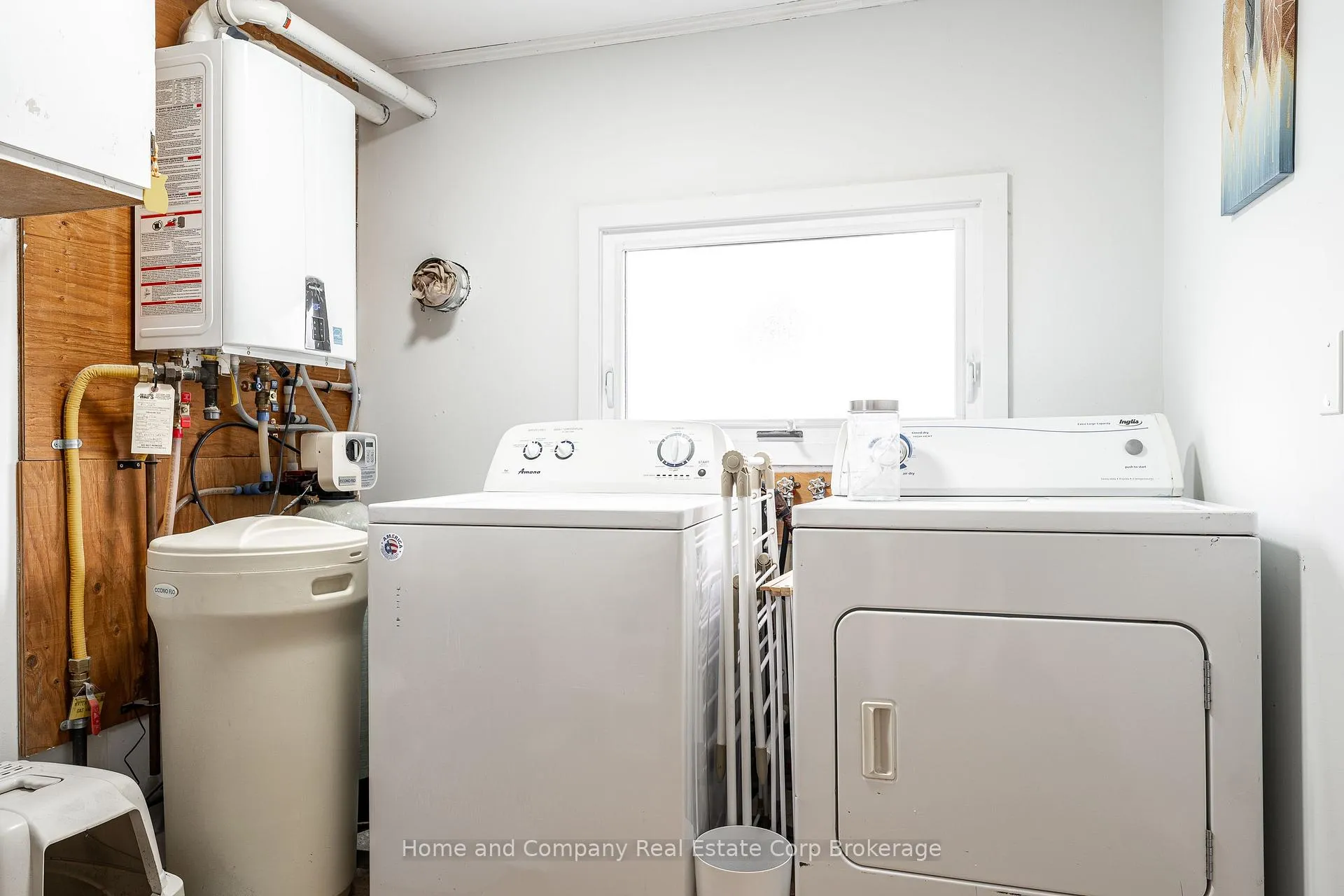 Photo 16 of 154 Maple Street, Perth East, Crystal Lake — HOMEH
