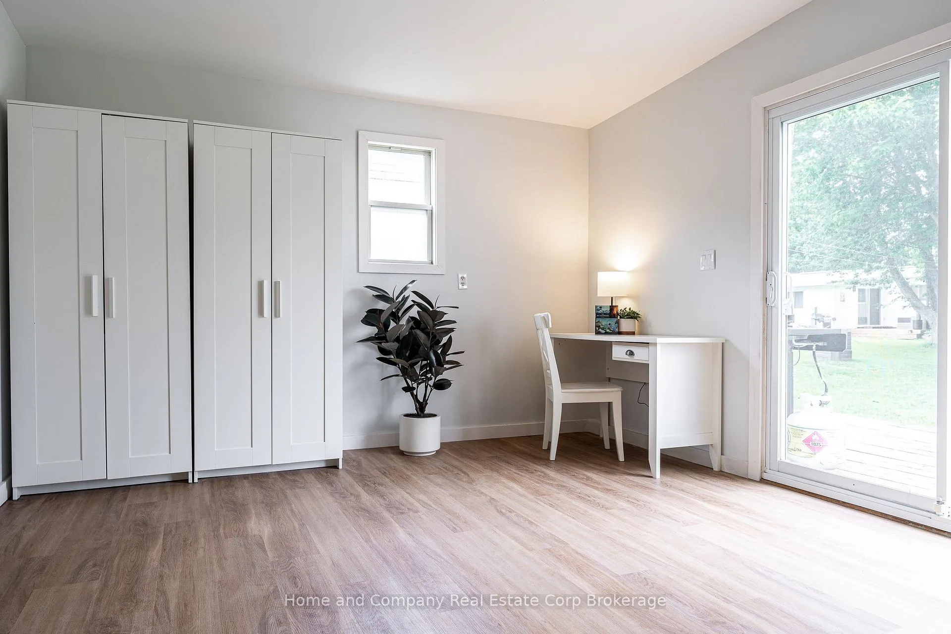 Photo 22 of 154 Maple Street, Perth East, Crystal Lake — HOMEH