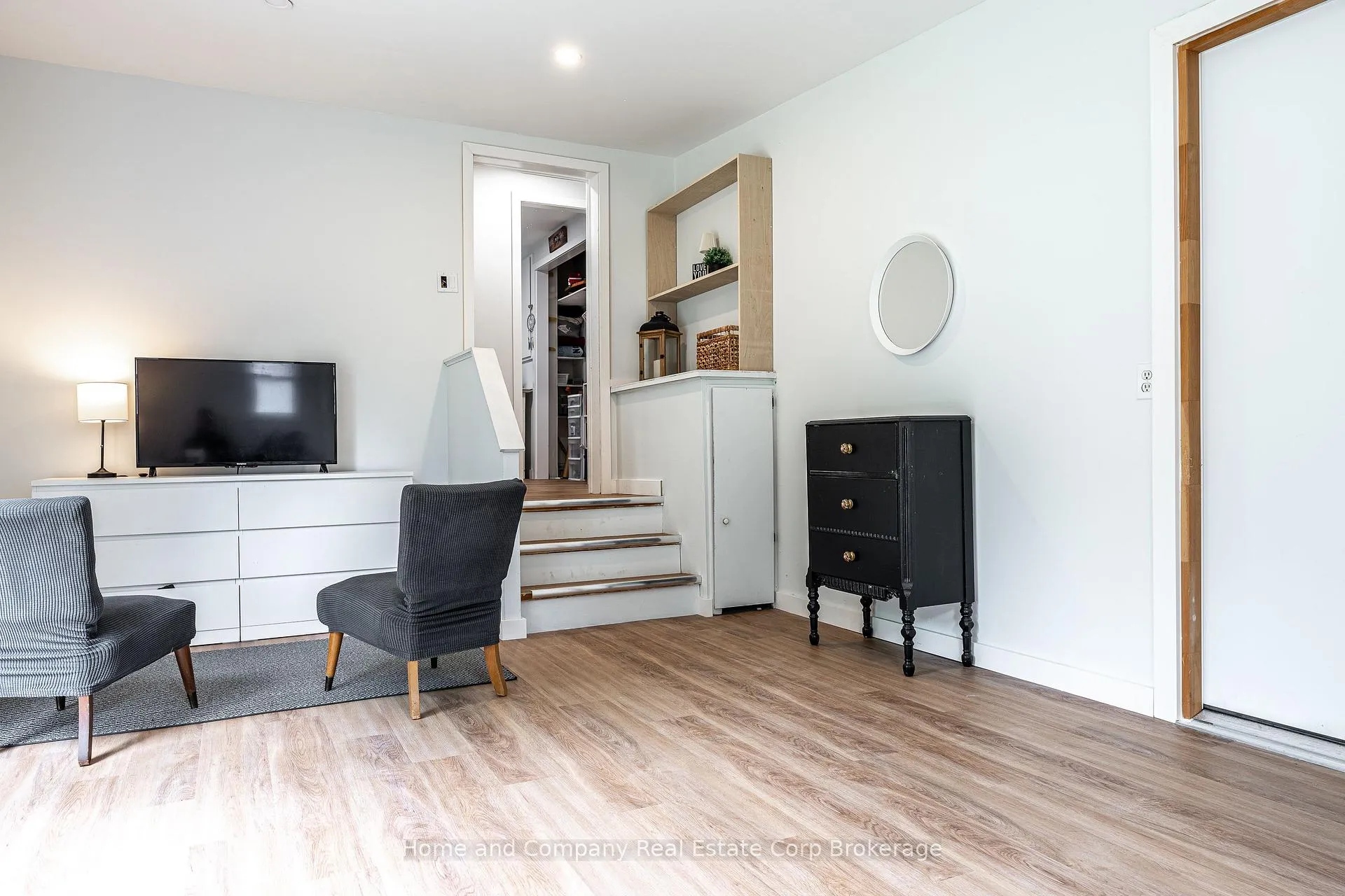 Photo 25 of 154 Maple Street, Perth East, Crystal Lake — HOMEH