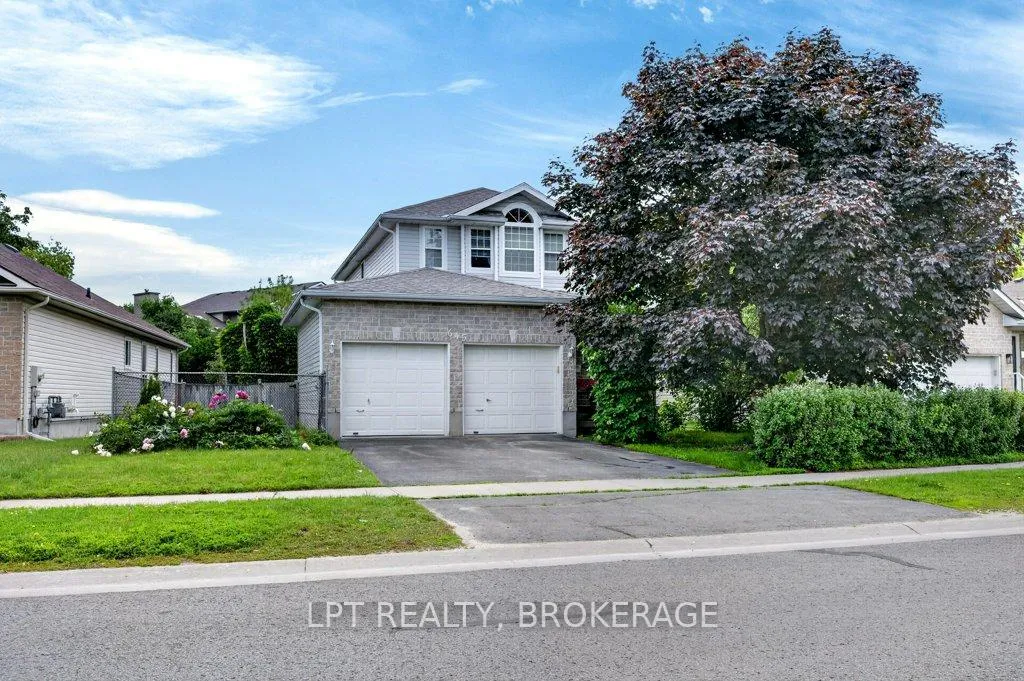 Photo 2 of 645 Roosevelt Drive, Kingston, City SouthWest — HOMEH