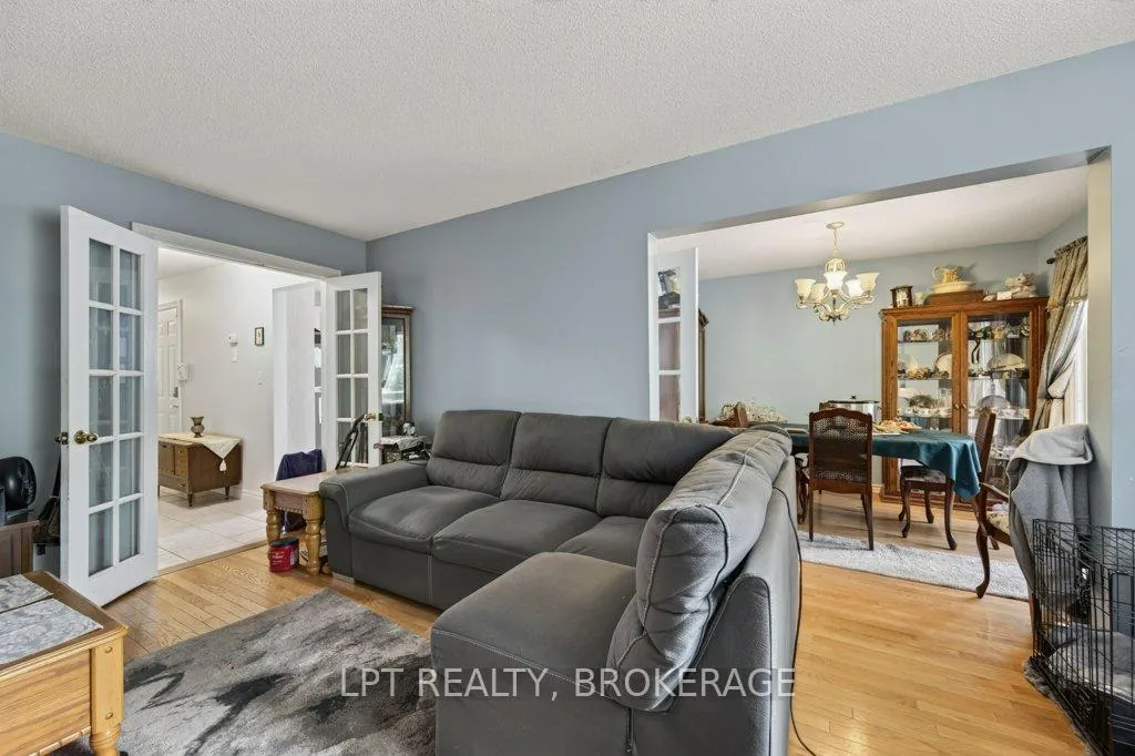 Photo 11 of 645 Roosevelt Drive, Kingston, City SouthWest — HOMEH