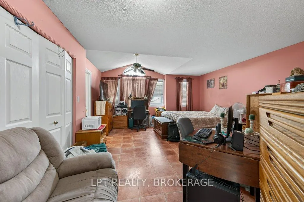 Photo 17 of 645 Roosevelt Drive, Kingston, City SouthWest — HOMEH