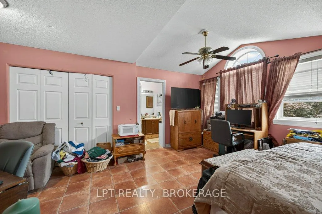 Photo 19 of 645 Roosevelt Drive, Kingston, City SouthWest — HOMEH