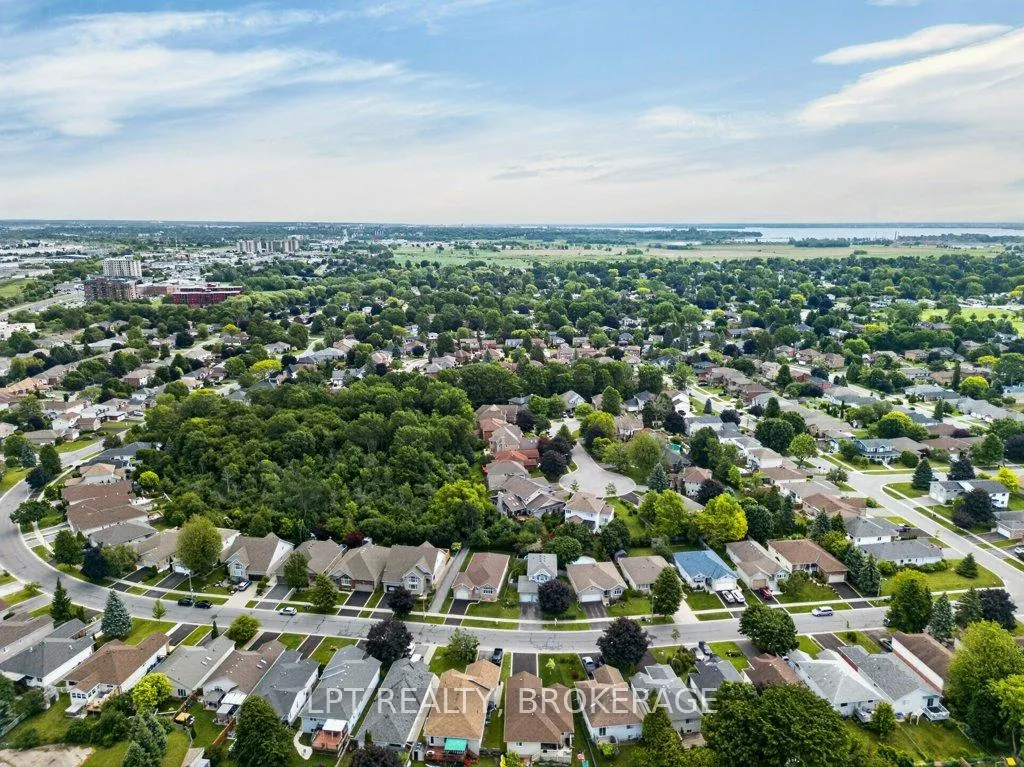 Photo 42 of 645 Roosevelt Drive, Kingston, City SouthWest — HOMEH
