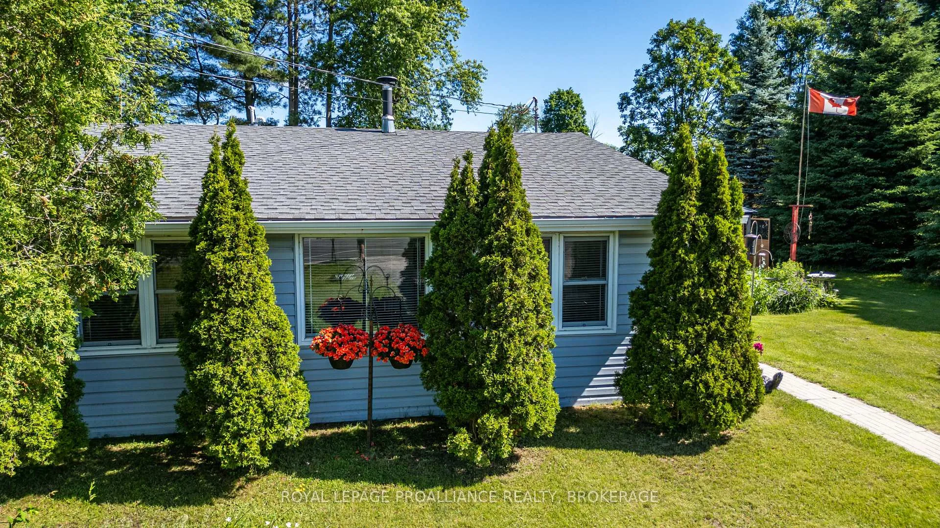 Photo 3 of 4528 Bellrock Road, Frontenac, Frontenac South — HOMEH