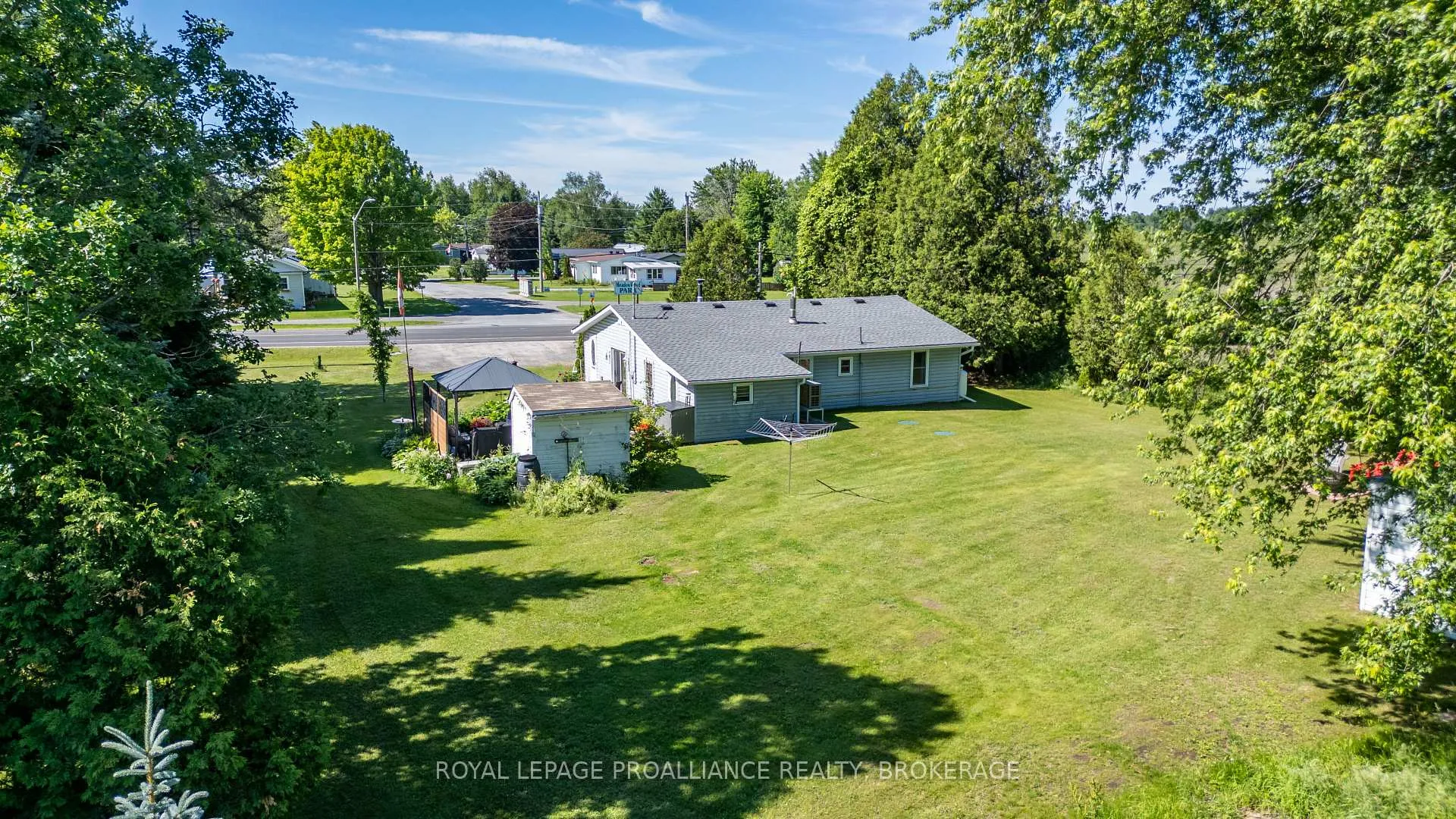 Photo 6 of 4528 Bellrock Road, Frontenac, Frontenac South — HOMEH