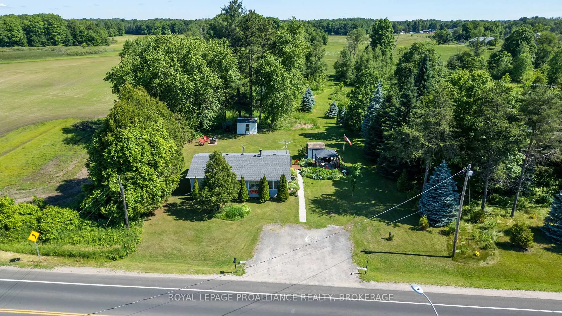 Photo 12 of 4528 Bellrock Road, Frontenac, Frontenac South — HOMEH