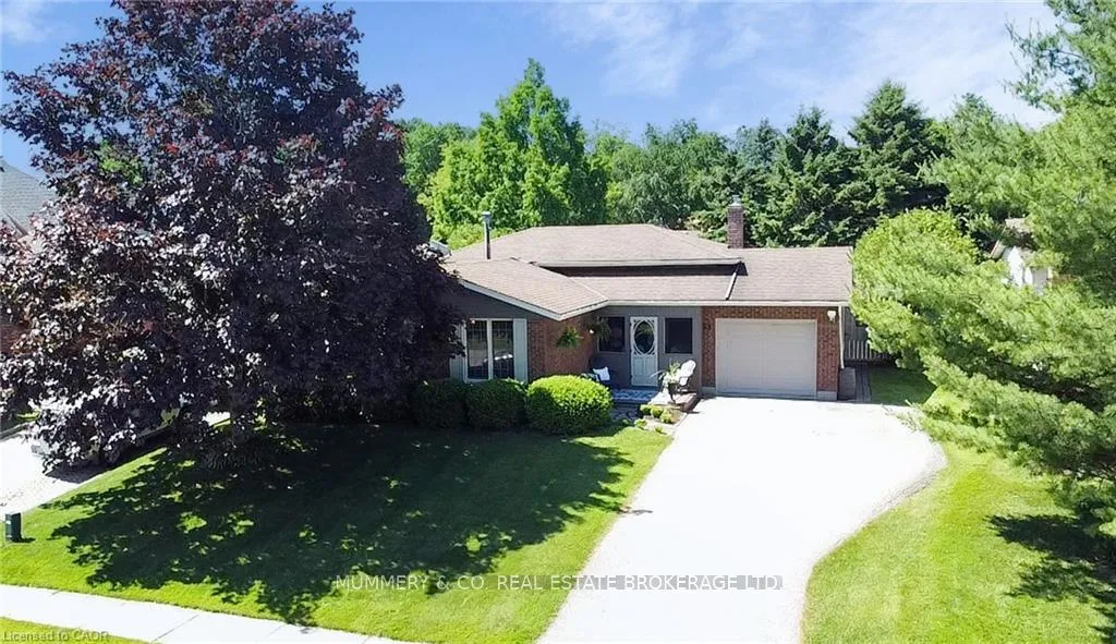 Photo 2 of 33 Mergl Drive, Norfolk, Port Dover — HOMEH