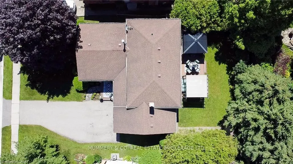 Photo 4 of 33 Mergl Drive, Norfolk, Port Dover — HOMEH