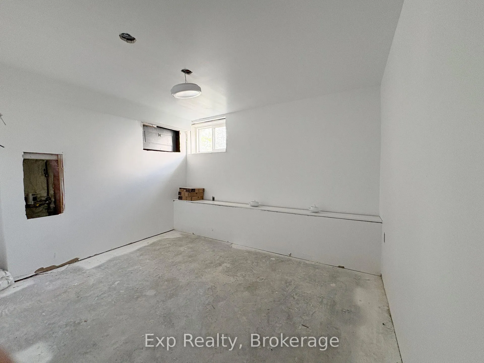 Photo 23 of 15 Redden Street, Kingston, City SouthWest — HOMEH