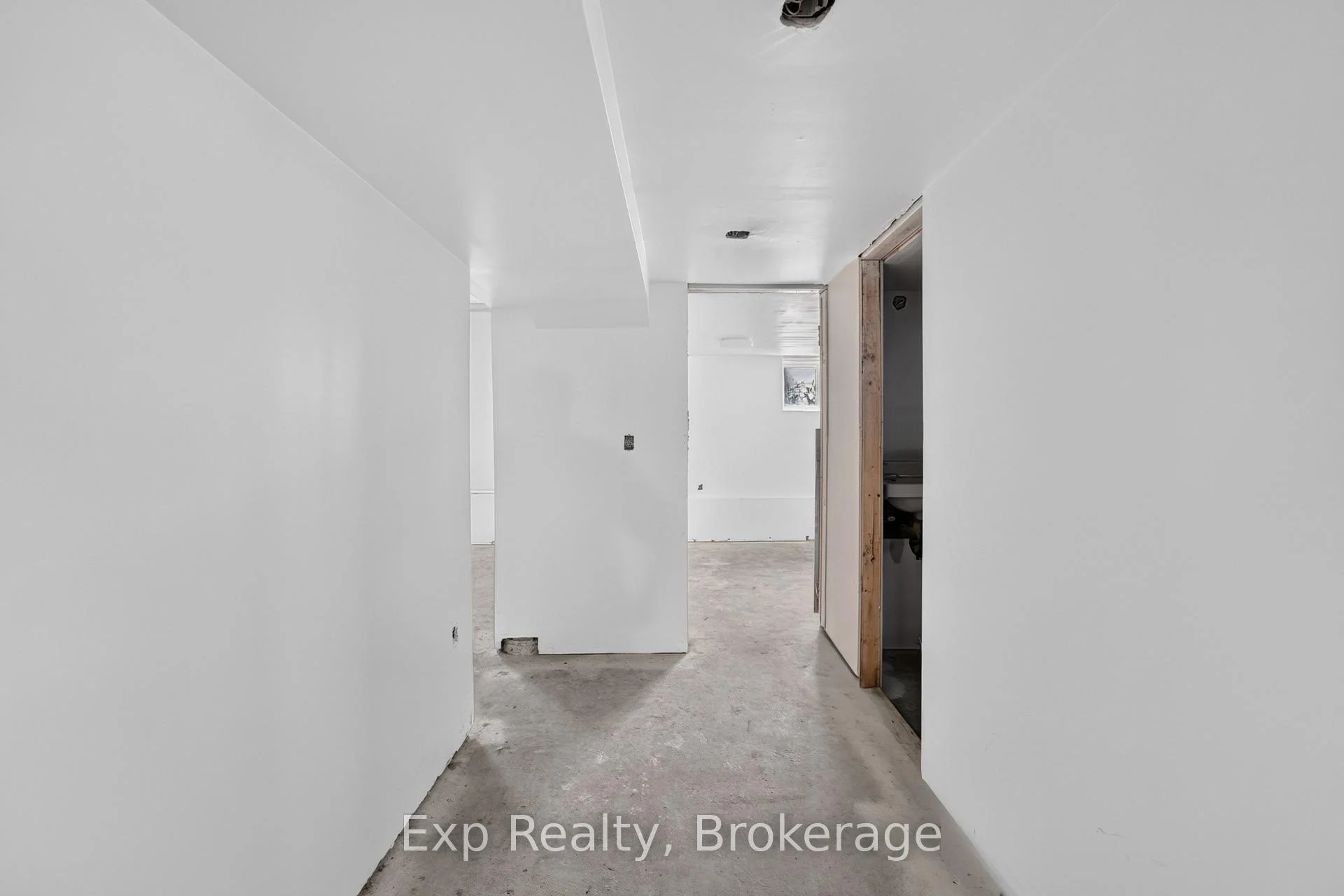 Photo 37 of 15 Redden Street, Kingston, City SouthWest — HOMEH