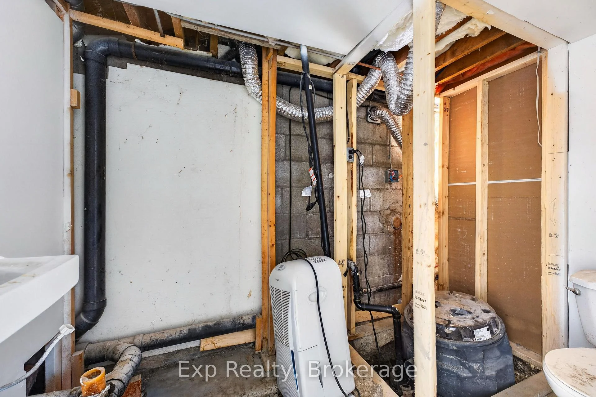 Photo 38 of 15 Redden Street, Kingston, City SouthWest — HOMEH