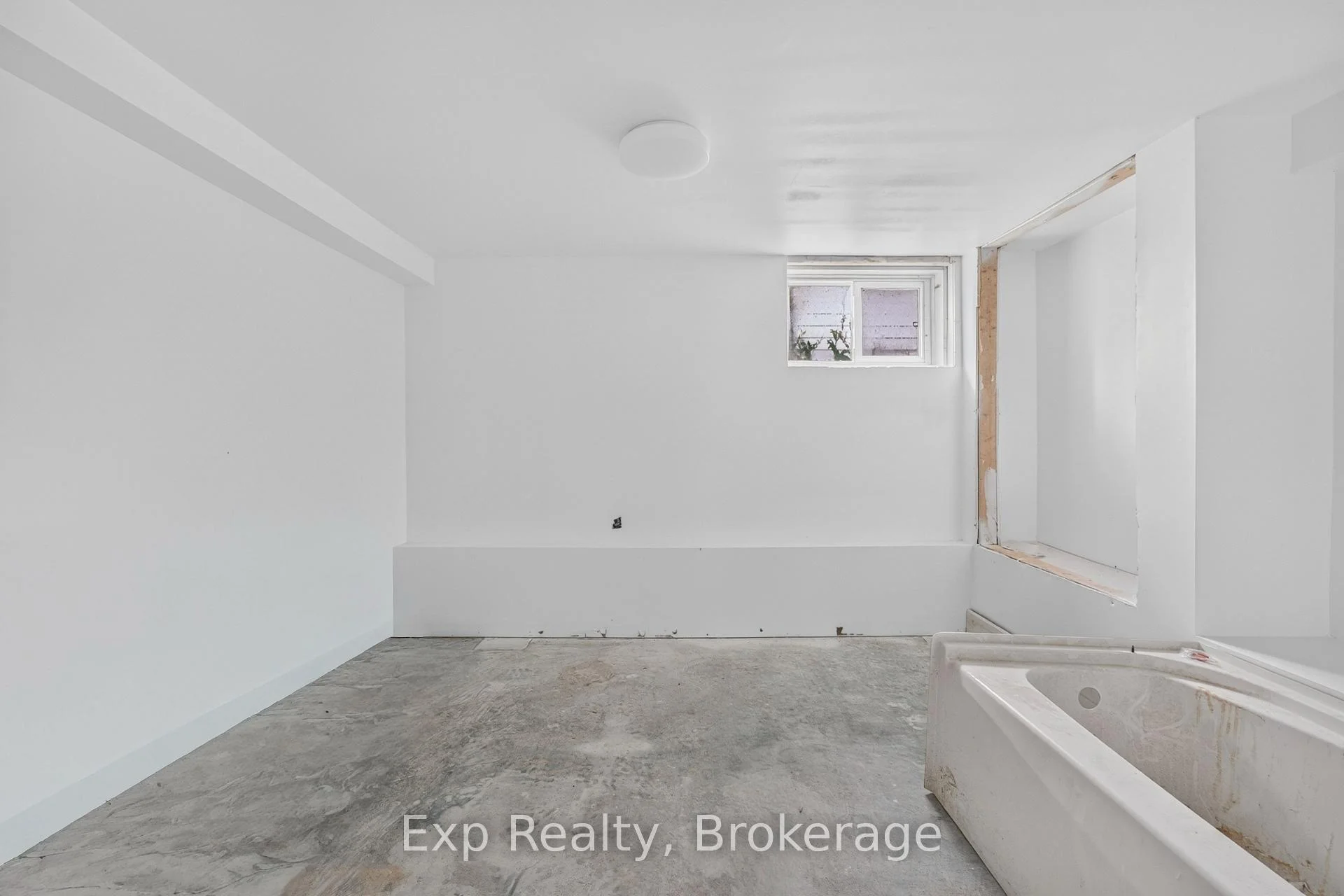 Photo 39 of 15 Redden Street, Kingston, City SouthWest — HOMEH