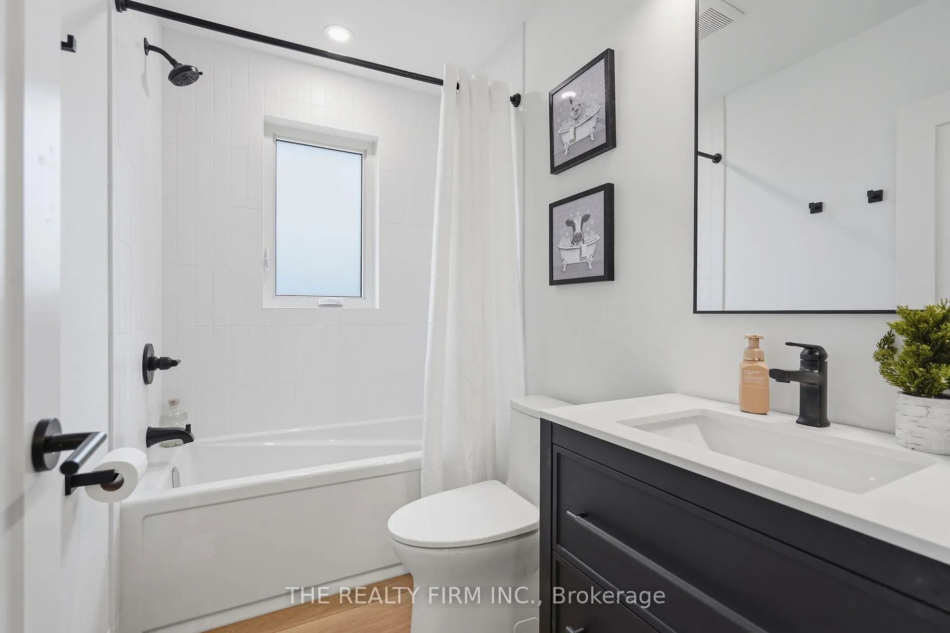 Photo 17 of 44 David Street, London, South V — HOMEH