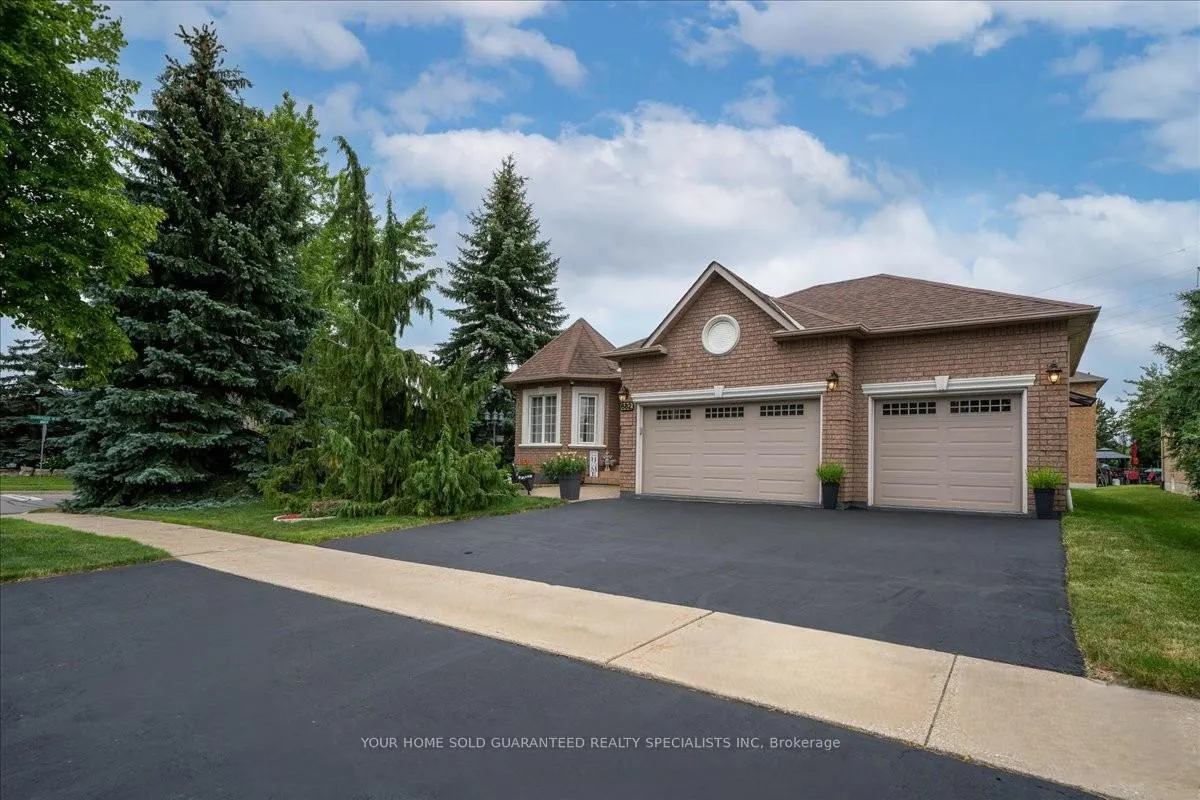 Photo 1 of 682 Vaughan Mills Road, Vaughan, Islington Woods — HOMEH