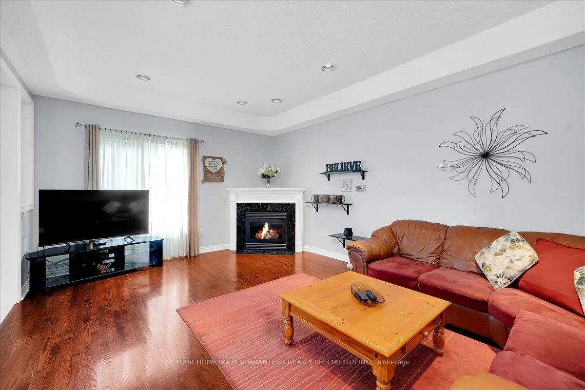 Photo 17 of 682 Vaughan Mills Road, Vaughan, Islington Woods — HOMEH