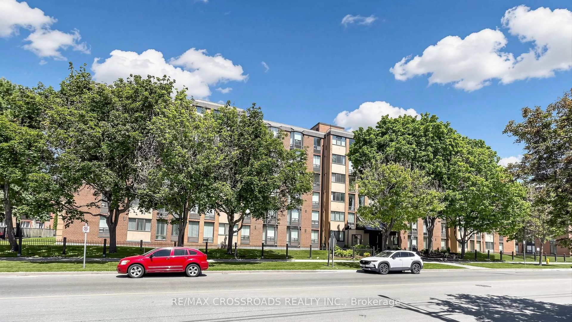 Photo 2 of Unit 206, 1530 Pickering Parkway, Pickering, Town Centre — HOMEH
