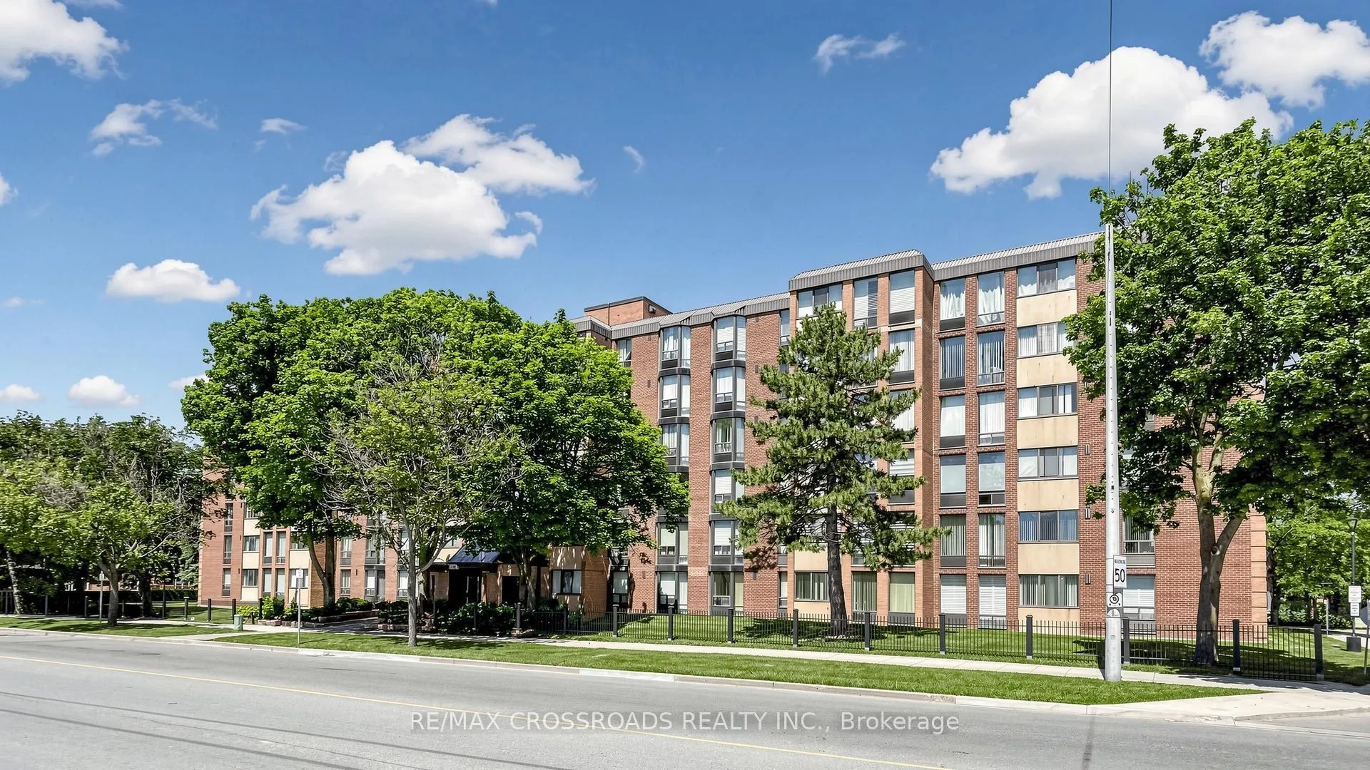 Photo 4 of Unit 206, 1530 Pickering Parkway, Pickering, Town Centre — HOMEH
