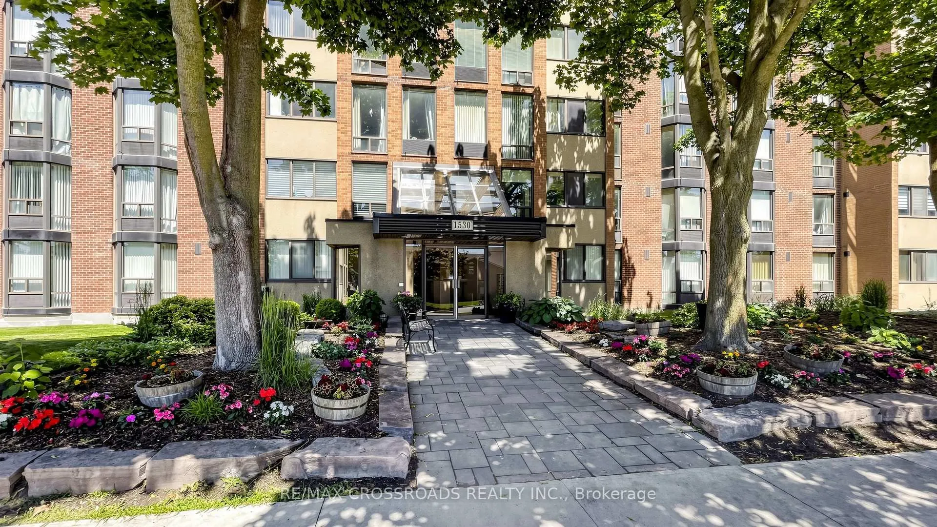 Photo 6 of Unit 206, 1530 Pickering Parkway, Pickering, Town Centre — HOMEH