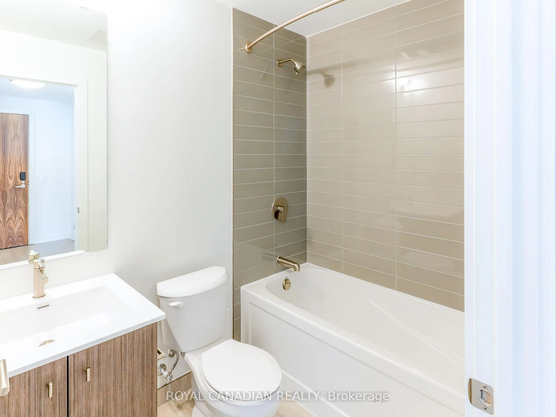 Photo 6 of Unit 3110, 25 Wellington Street S, Kitchener — HOMEH