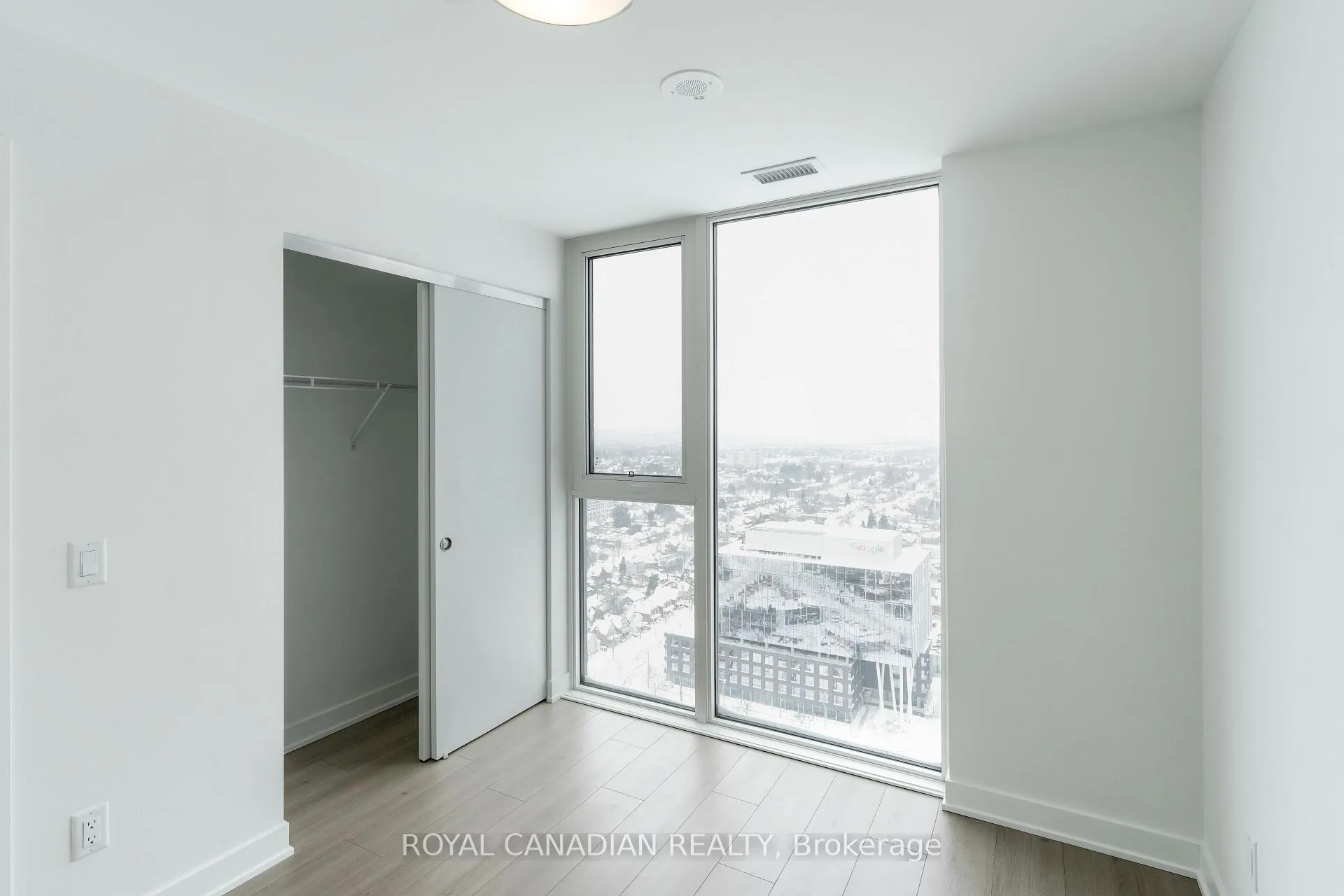 Photo 7 of Unit 3110, 25 Wellington Street S, Kitchener — HOMEH