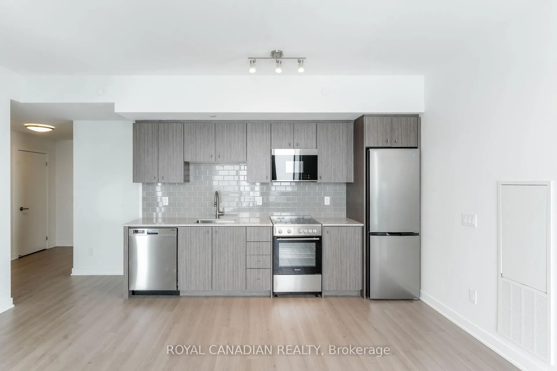 Photo 14 of Unit 3110, 25 Wellington Street S, Kitchener — HOMEH