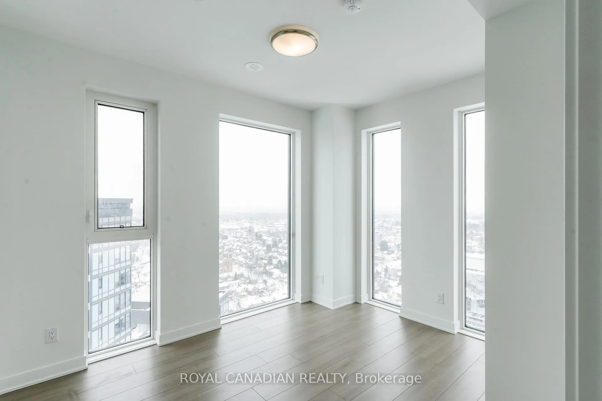 Photo 18 of Unit 3110, 25 Wellington Street S, Kitchener — HOMEH