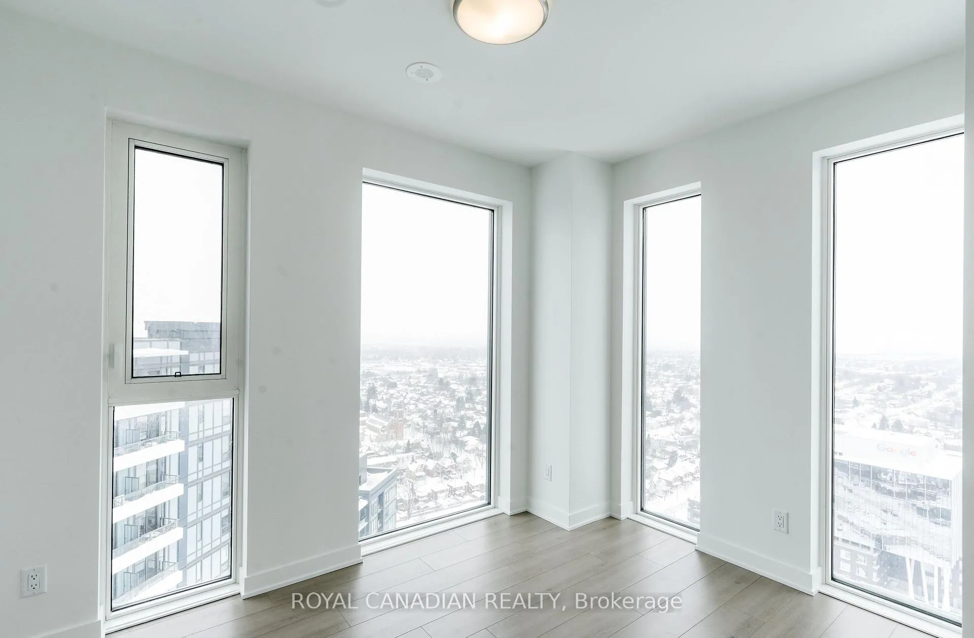 Photo 19 of Unit 3110, 25 Wellington Street S, Kitchener — HOMEH